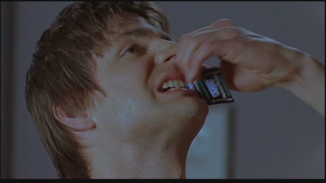 stories/771/images/Gale_condom.jpg